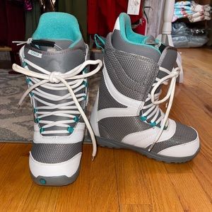 Burton Coco Snowboarding Boots